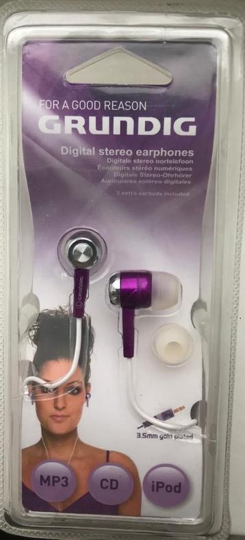 Nieuwe Grundig earphones oortjes  beschikbaar voor biedingen