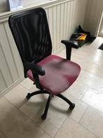 Gebruikte maar nog prima zittende en werkende bureaustoel, Gebruikt, Ophalen of Verzenden, Bureaustoel, Roze