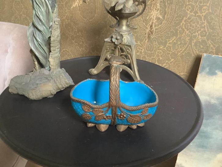 Frans opaline antiek mandje., Antiek en Kunst, Antiek | Glas en Kristal, Verzenden