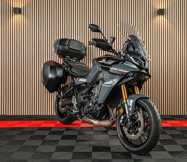 YAMAHA TRACER 9 GT + (bj 2024 model 2025), Motoren, Motoren | Yamaha, Bedrijf, Toermotor, meer dan 35 kW, 3 cilinders