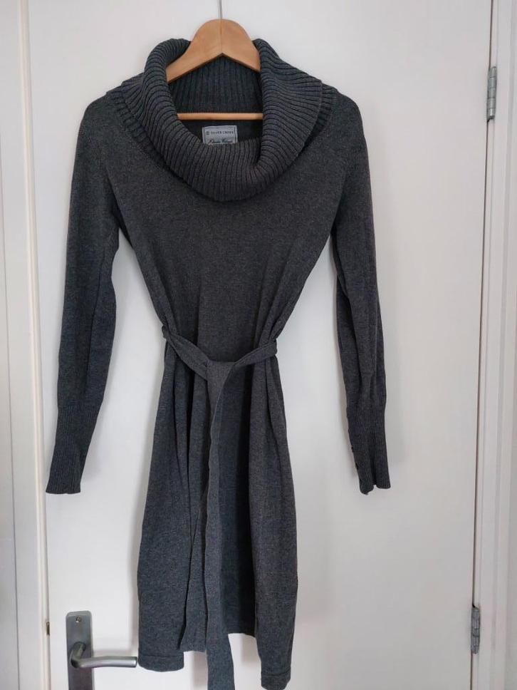 Grijs jurkje – Silver Creek – Maat S, Kleding | Dames, Jurken, Zo goed als nieuw, Maat 36 (S), Grijs, Boven de knie, Ophalen of Verzenden