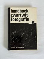 Handboek Zwartwit-fotografie - Gerard de Jong, Ophalen of Verzenden, Gelezen, Fotografie algemeen