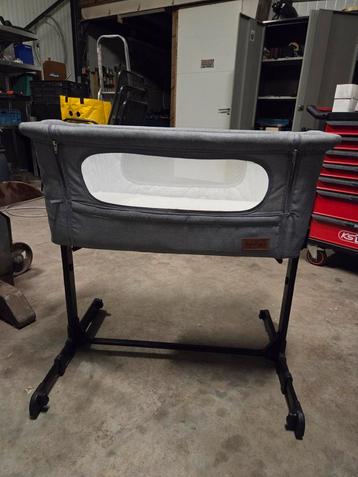 Beeyu Co Sleeper - Aanschuifbedje beschikbaar voor biedingen