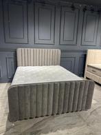 Sarah set met opbergruimte nu compleet voor  € 1045,-, Crème, Ophalen of Verzenden, 180 cm, 200 cm