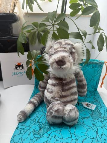 Jellycat bashful snowtiger medium retired beschikbaar voor biedingen