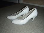 Witte pumps maat 36, Pumps, Wit, Ophalen of Verzenden, Gedragen