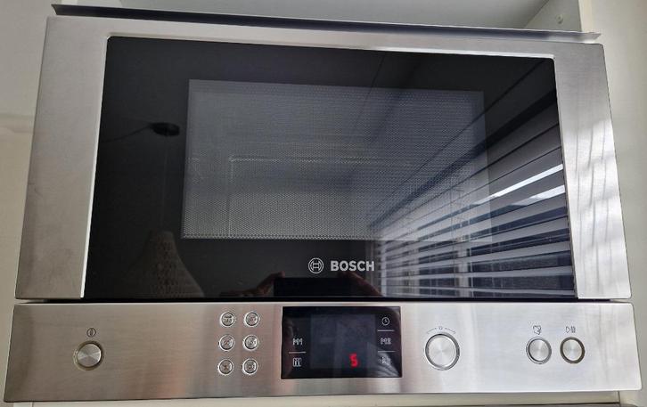 Bosch Inbouw Magnetron HMT85MR53, Witgoed en Apparatuur, Magnetrons, Zo goed als nieuw, Inbouw, Magnetron, 45 tot 60 cm, Ophalen