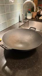 Rela Elektro 33 gietijzeren Wok, Huis en Inrichting, Keuken | Potten en Pannen, Ophalen of Verzenden, Zo goed als nieuw, Gietijzer