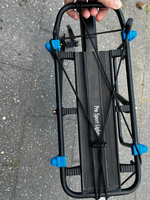 Pro sports light bagagedrager, Fietsen en Brommers, Fietsaccessoires | Bagagedragers, Gebruikt, Ophalen
