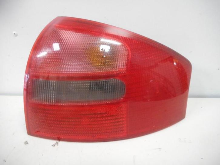 Achterlicht Rechts Audi A6 (C5) (1997-02/2005-01), Auto-onderdelen, Verlichting, Audi, Gebruikt