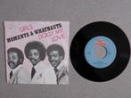 Moments & Whatnauts - Girls VINYL SINGLE, Gebruikt, 7 inch, Single, Ophalen of Verzenden