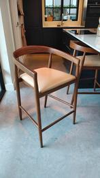 2 Houten Barstoelen Sklum Visby - Beige Zitting, Huis en Inrichting, Barkrukken, Ophalen, Met voetsteun, 60 tot 90 cm, Zo goed als nieuw