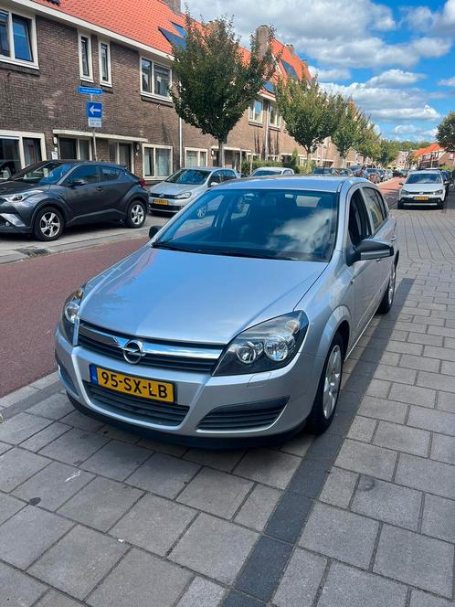Opel Astra 1.6 16V 5D 77KW 2006 Grijs. 1 JAAR APK!, Auto's, Opel, Particulier, Astra, Benzine, C, Hatchback, Handgeschakeld, Origineel Nederlands