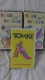 Fryske friese video's Tomke en Bear Boeloe voor kinderen, Gebruikt, Alle leeftijden, Ophalen of Verzenden, Poppen of Stop-motion