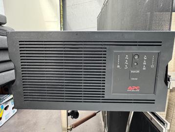 APC smart-UPS 5000 Noodstroom (UPS) voor netwerken beschikbaar voor biedingen