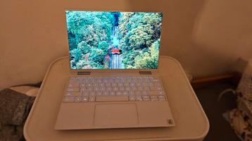 Dell XPS 13 2-in-1 (7390)   beschikbaar voor biedingen