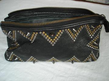 Zadig & Voltaire zwart leren pochette etoile clous  studs  beschikbaar voor biedingen