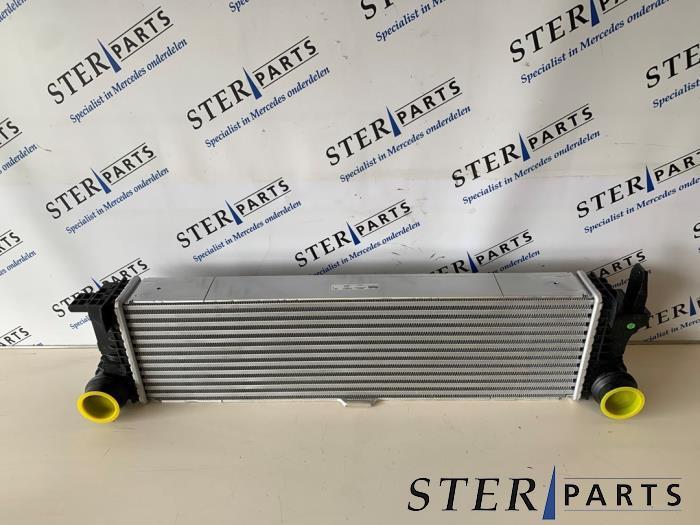 Intercooler van een Mercedes Vito, Auto-onderdelen, Airco en Verwarming, Mercedes-Benz, Nieuw, 12 maanden garantie, Ophalen of Verzenden