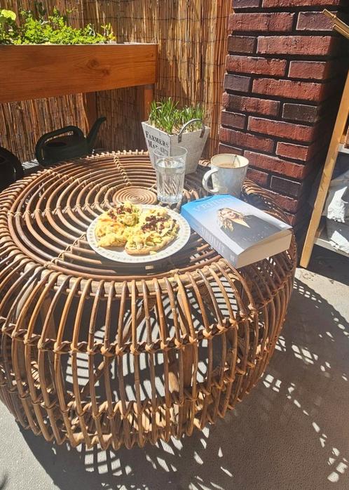 Bohemian rotan Ibiza bijzettafel tuin of balkon, Tuin en Terras, Tuinsets en Loungesets, Zo goed als nieuw, 2 zitplaatsen, Bijzettafel