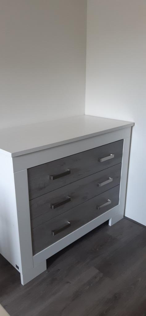 Commode, Kinderen en Baby's, Kinderkamer | Commodes en Kasten, Gebruikt, Commode, 90 tot 105 cm, 100 cm of meer, 50 tot 70 cm