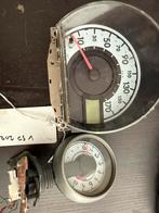 Klokkenteller citrien c1, peugeot 107, toyota aygo, Ophalen of Verzenden, Gebruikt, Citroën