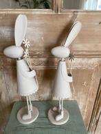 2 x decoratie Pasen. Gestyleerd wit haasje van blik en hout., Ophalen, Zo goed als nieuw