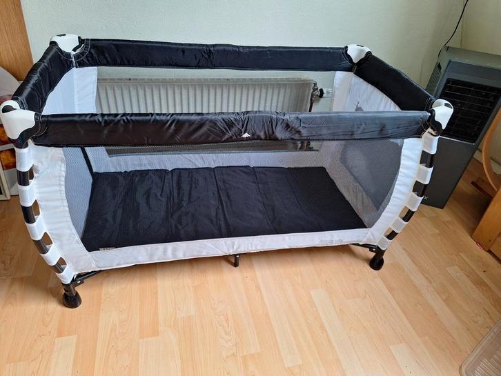 Luxe campingbedje / baby campingbed, logeerbed, toppi dream, Caravans en Kamperen, Kampeermeubelen, Zo goed als nieuw, Overige