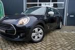 MINI Clubman 1.5 One D € 17.900,00, Auto's, Mini, Voorwielaandrijving, Stof, Clubman, Blauw