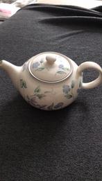 Engelse theepot met blauwe bloemen, Overige typen, Ophalen of Verzenden, Zo goed als nieuw, Overige stijlen