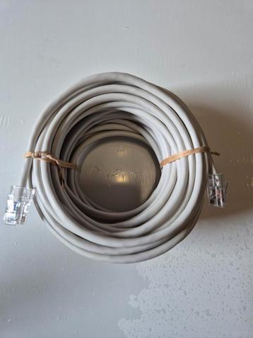 Netwerkkabel 15 meter lang -cat 5. beschikbaar voor biedingen