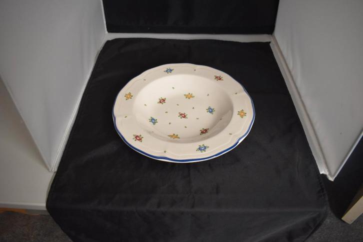 Diepe borden Petite Rose servies, Huis en Inrichting, Keuken | Servies, Nieuw, Bord(en), Overige stijlen, Overige materialen, Ophalen of Verzenden