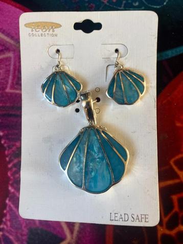 Leuk setje schelpen oorbellen met hanger voor ketting nu 7€ beschikbaar voor biedingen