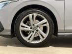 Volkswagen Golf 1.5 eTSI R-Line 2021 LED CAMERA CRUISE DAB+, 4 cilinders, 150 pk, Bedrijf, Grijs