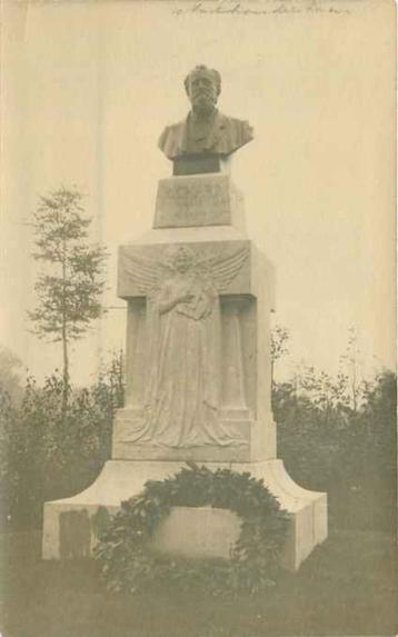 (301-048-019) Nederland Monument Richard Hol beschikbaar voor biedingen