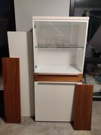 Salontafel en vitrinekast Hulsta now! Notenhout met wit, Ophalen