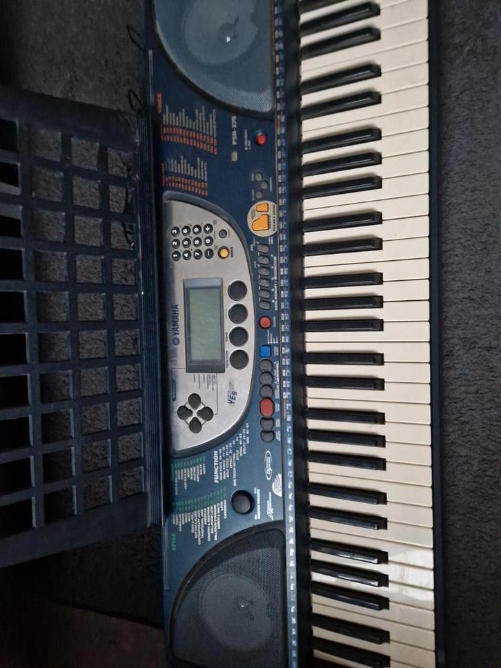 Yamaha PSR-270 Keyboard, Muziek en Instrumenten, Keyboards, Gebruikt, 61 toetsen, Yamaha, Ophalen