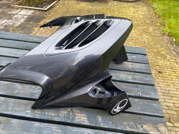 Heel mooi voorscherm van en kymco grand dink  beschikbaar voor biedingen