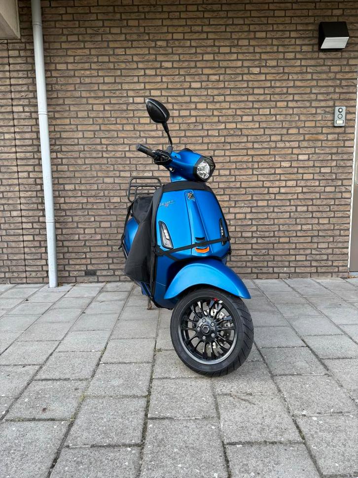 Vespa Sprint 2020 met 6178km goed onderhouden 2e eigenaar, Fietsen en Brommers, Scooters | Vespa, Zo goed als nieuw, Overige modellen