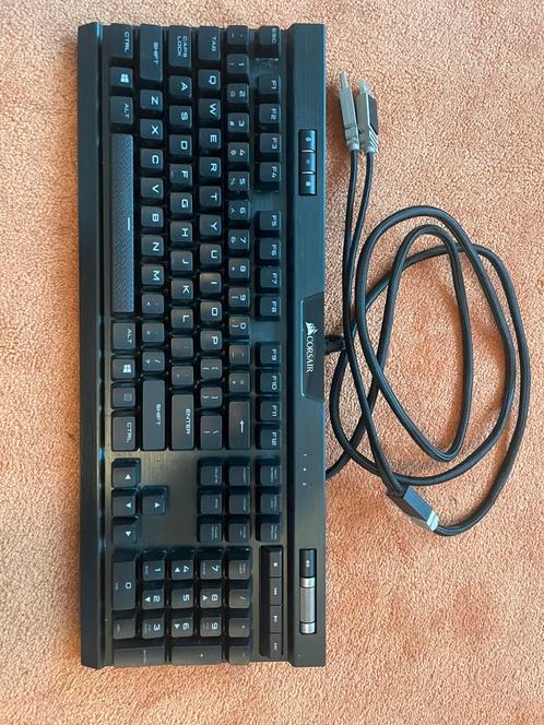 Corsair K70 RGB Pro, Computers en Software, Toetsenborden, Zo goed als nieuw, Qwerty, Bedraad, Ergonomisch, Gaming toetsenbord
