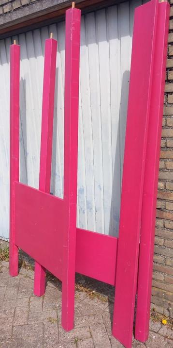 Fuchsia hemelbed, hiur zgan, incl lattenbodem beschikbaar voor biedingen