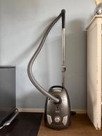 AEG VX4-1-GM-T stofzuiger, Witgoed en Apparatuur, Stofzuigers, Stofzuiger, Zo goed als nieuw, Minder dan 1200 watt, Ophalen