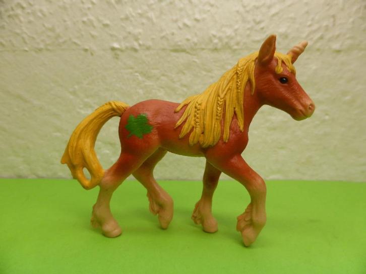 Schleich 82873  akio eenhoorn veulen, Verzamelen, Dierenverzamelingen, Gebruikt, Beeldje of Figuurtje, Paard, Ophalen of Verzenden