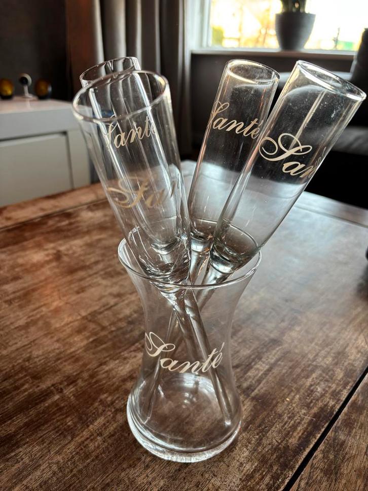 Champagneglazen set met vaas - Gusta, Huis en Inrichting, Keuken | Servies, Zo goed als nieuw, Glas of Glazen, Effen, Glas, Ophalen of Verzenden