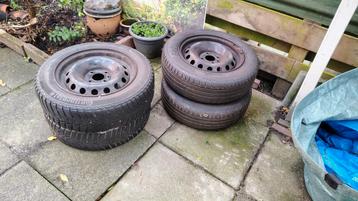 4 Autobanden + Velgen - Renault Twingo beschikbaar voor biedingen