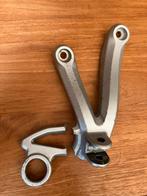 GEZOCHT GSF Suzuki voetsteun passagier Rechts, Ophalen