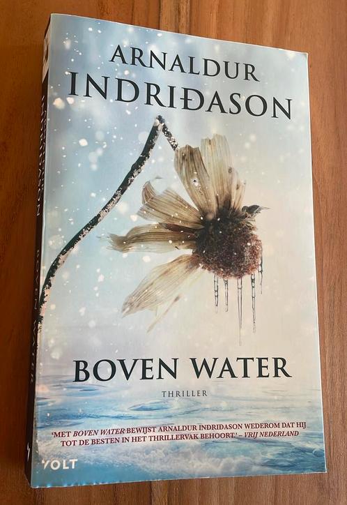 Boven water - A. Indridason, Boeken, Overige Boeken, Gelezen, Verzenden
