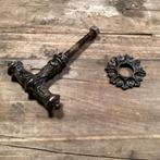 Antieke deurklink met rozet en eindmoer, Antiek en Kunst, Ophalen of Verzenden