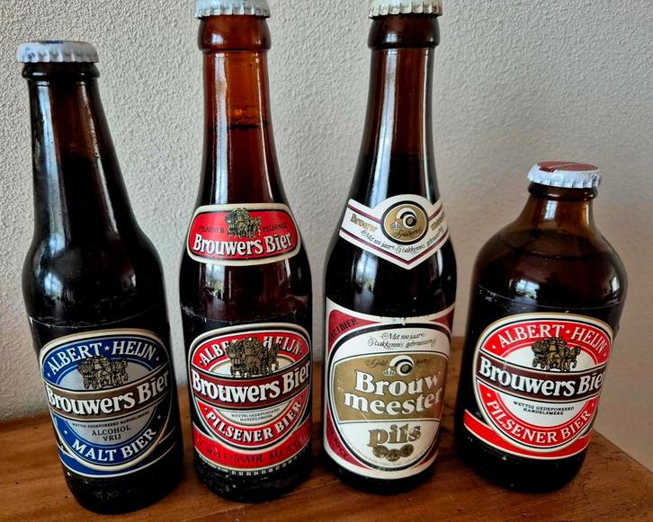 4 hele oude volle flessen BROUWERS bier collector's item, Verzamelen, Biermerken, Zo goed als nieuw, Flesje(s), Overige merken