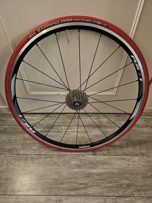 Shimano RS II racefietswiel. Tandwielen Shimano 105 Cs 5800, Fietsen en Brommers, Fietsonderdelen, Zo goed als nieuw, Racefiets