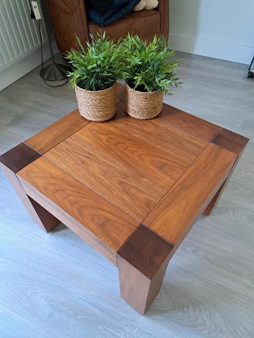 *** Mooie noten bijzettafel 60x60x40 cm, Huis en Inrichting, Tafels | Bijzettafels, Zo goed als nieuw, Vierkant, Minder dan 45 cm